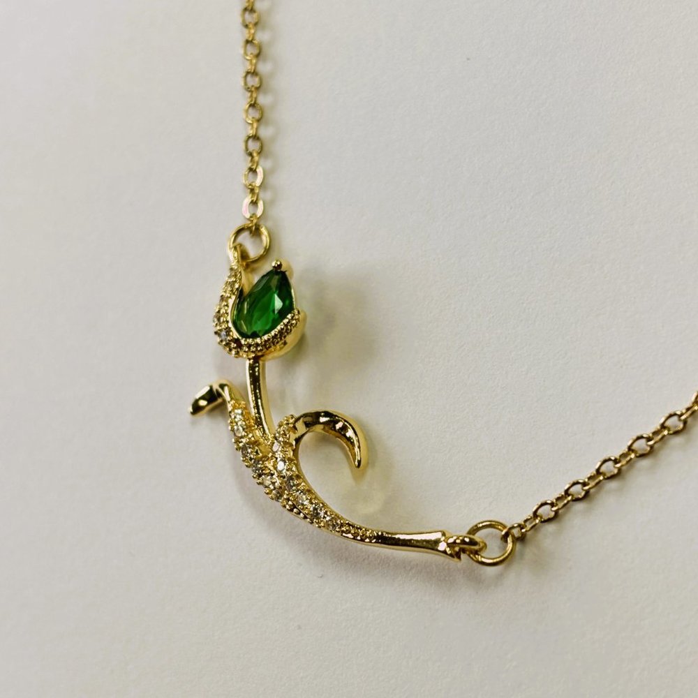 Gold 0.5 ct Jade Rose Zircon Pendant Necklace - Picture 16 of 16